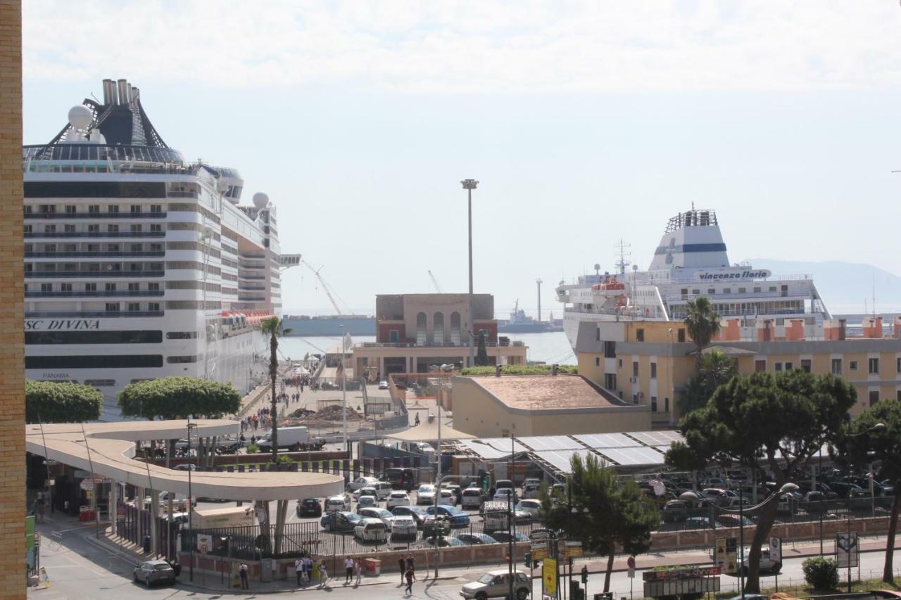 La Finestra Sul Porto Bed and Breakfast Palermo Buitenkant foto